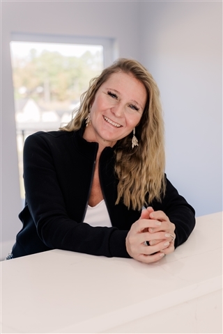 Profile picture of Bobbie Schroeder