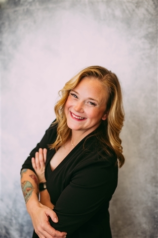 Profile picture of Natalie Adams