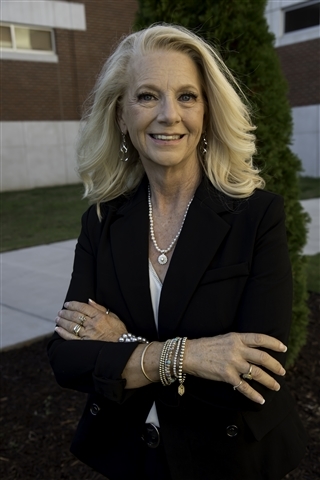 Profile picture of Tonya Moles