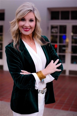 Profile picture of Amanda White