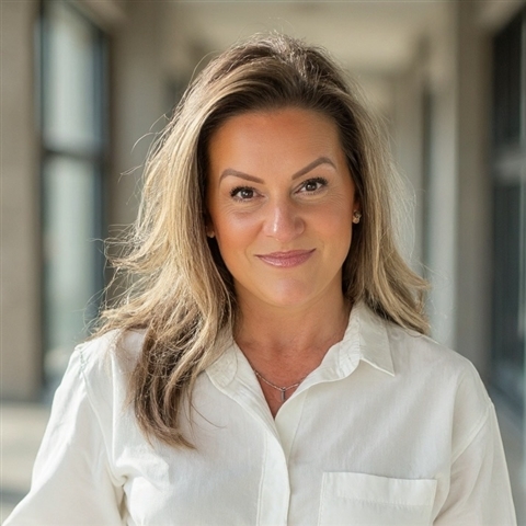 Profile picture of Dione Jessup