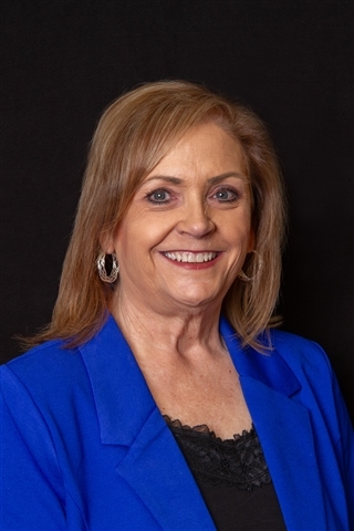 Profile picture of Angela Mc Carville