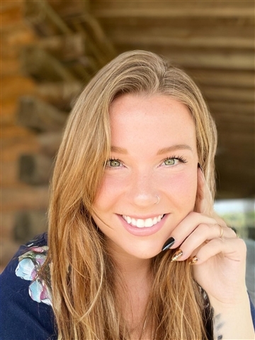 Profile picture of Angela Weller