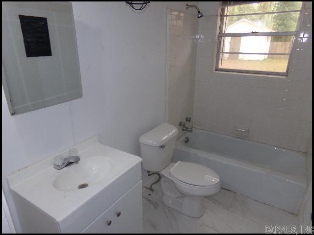 5803 Chaucer  Little Rock, AR