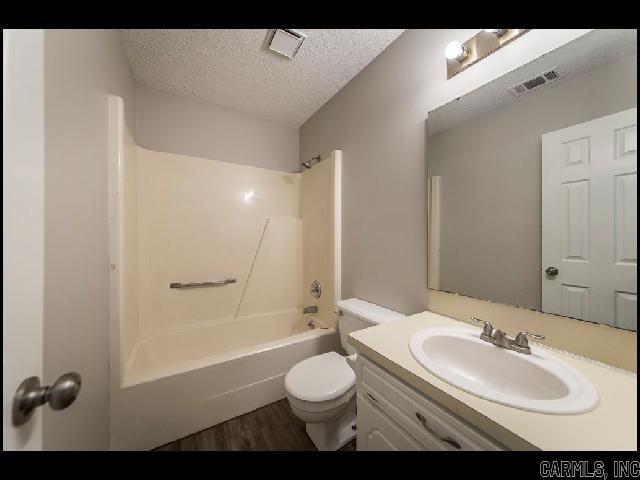 21 Matthews  Cabot, AR