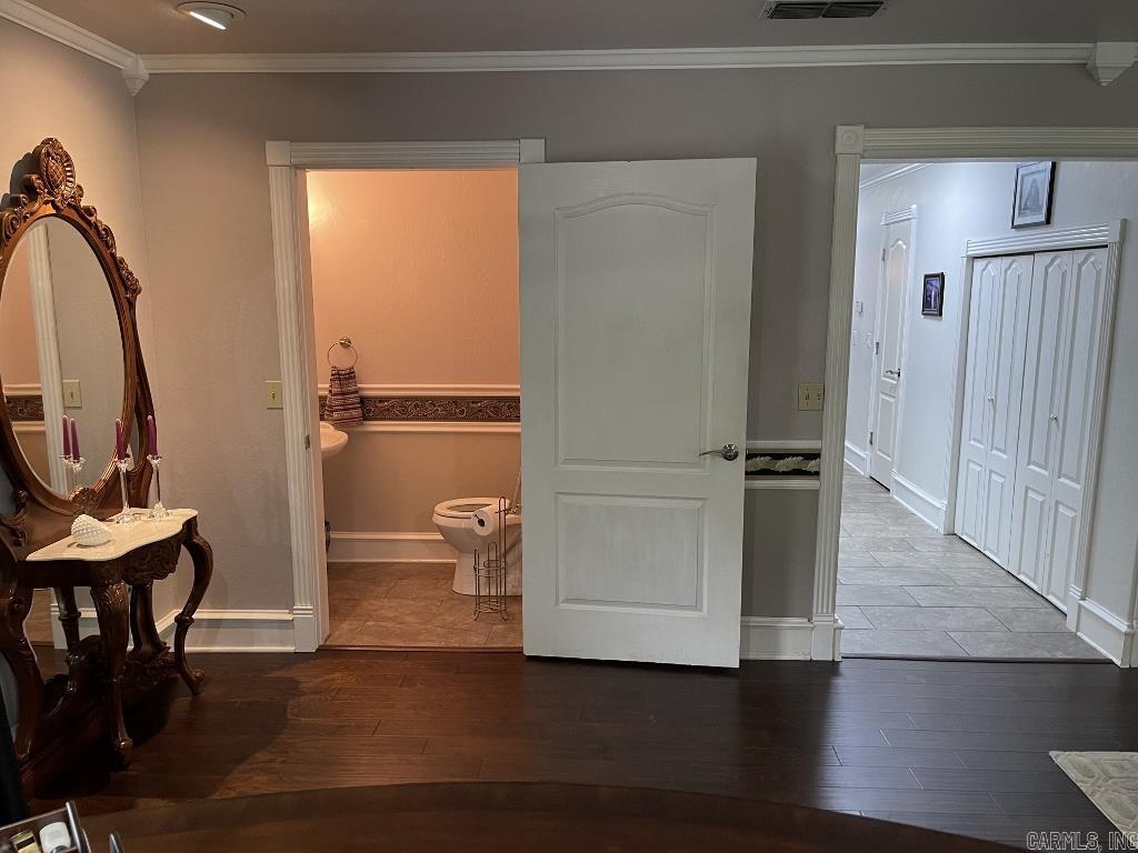 1403 South Mena Street  Mena, AR