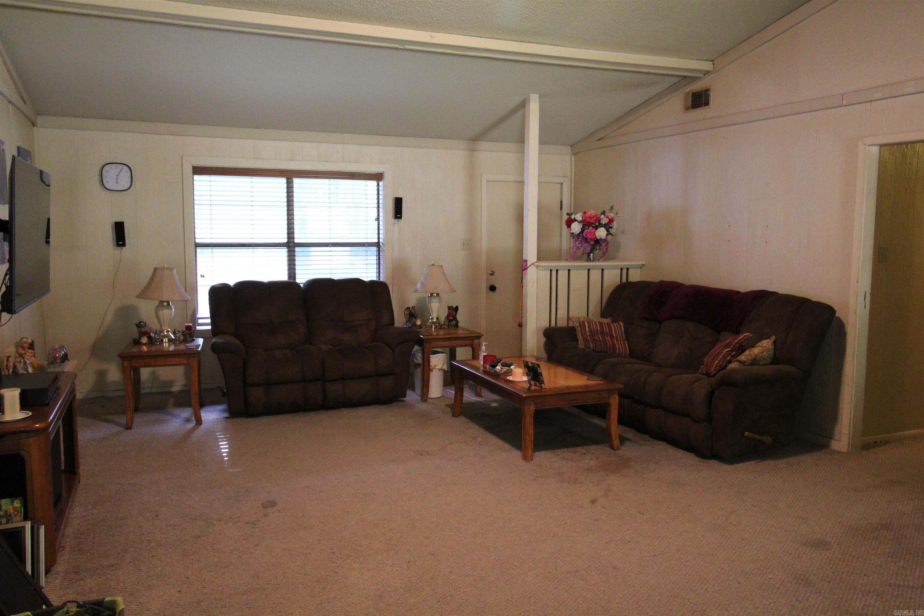 2453 Deerwood Dr — photo 3