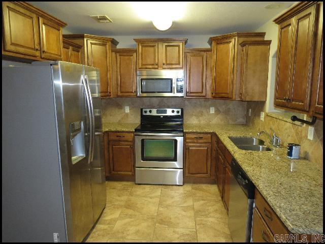 3323 Moss Creek  Bryant, AR