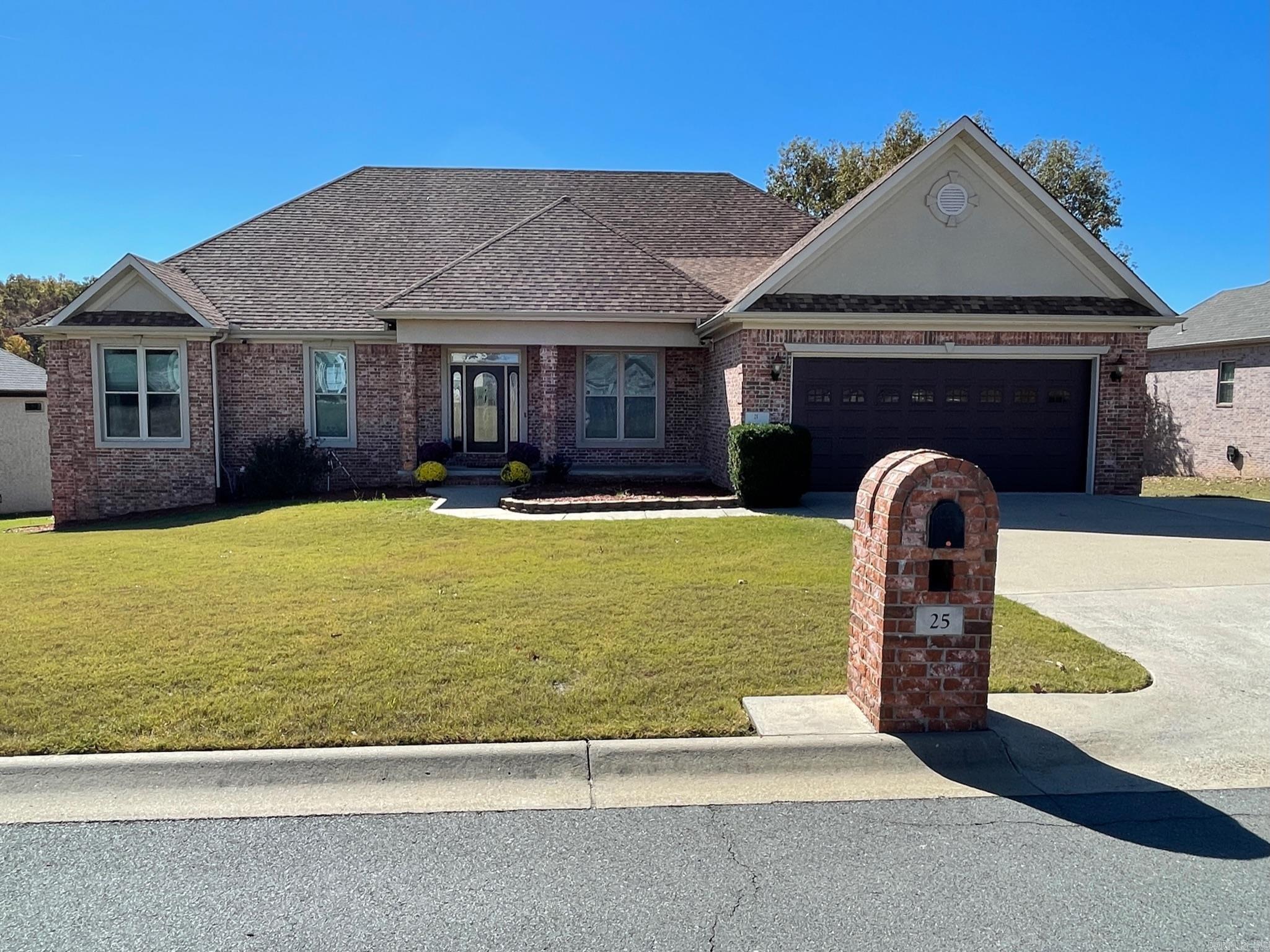 25 Sawgrass Street