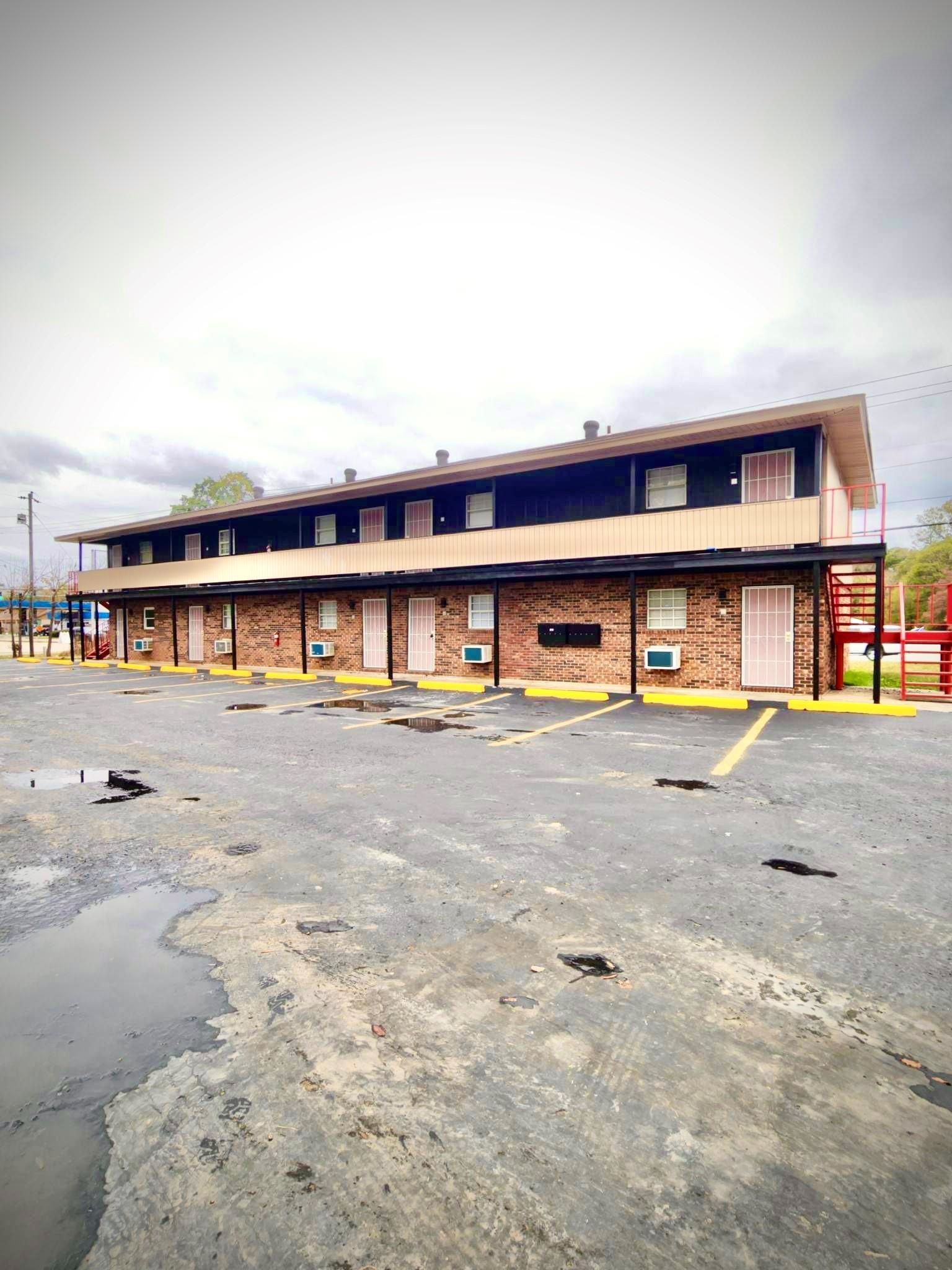 2120 W 30th  Pine Bluff, AR