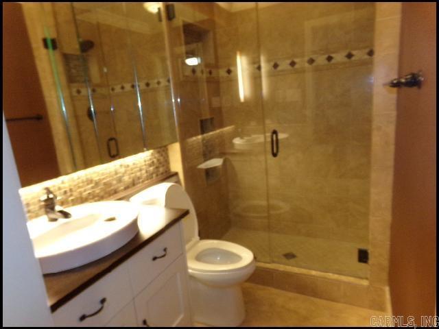 122 Pin Oak  Maumelle, AR