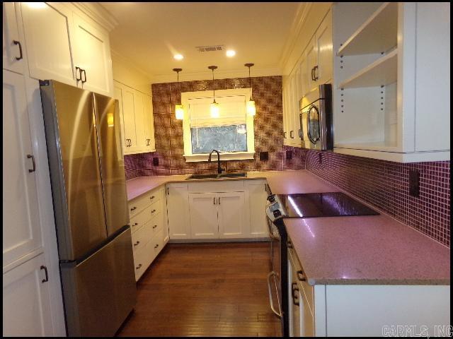 122 Pin Oak  Maumelle, AR