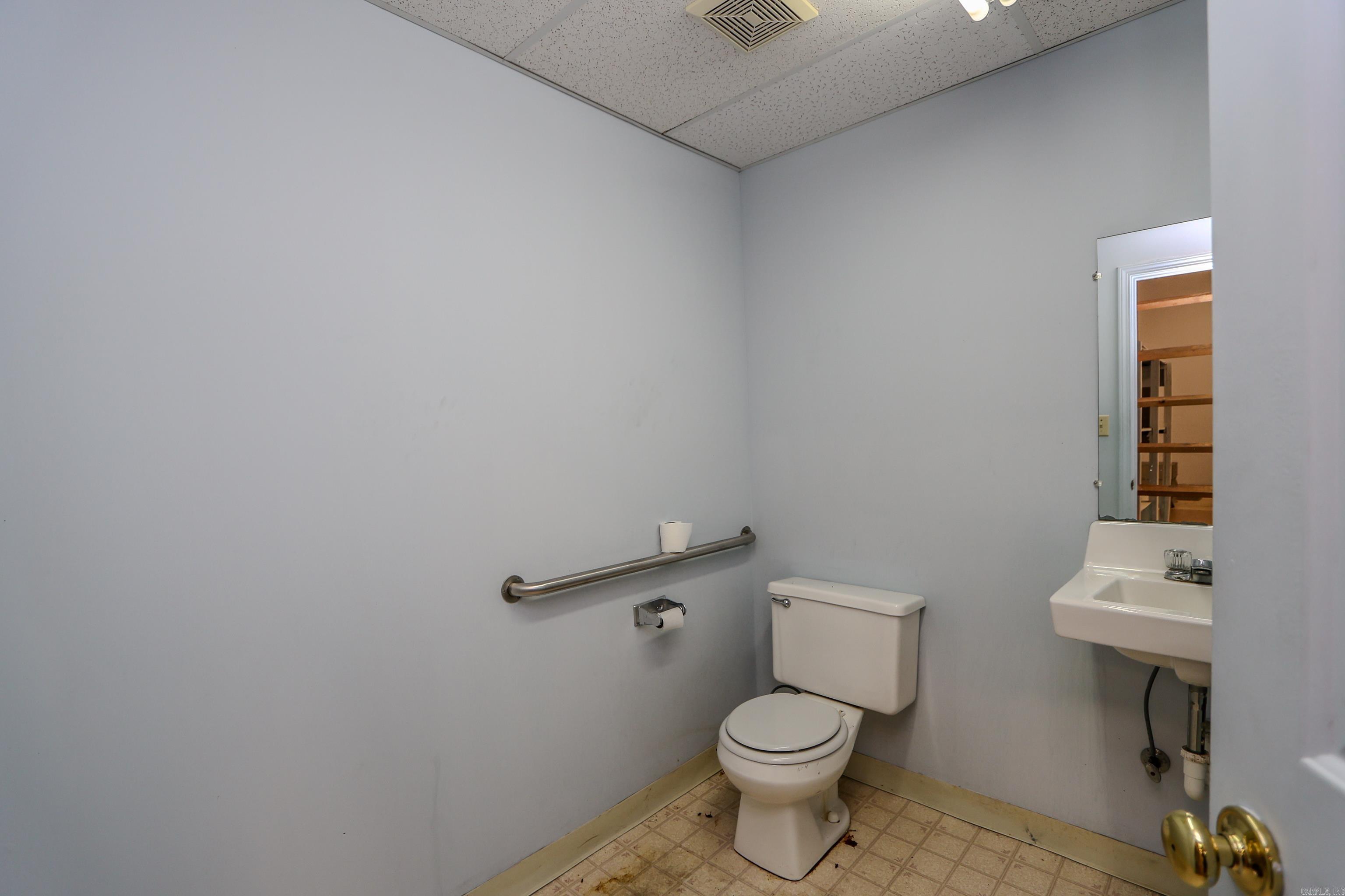 1723 W KINGSHIGHWAY STE 5 PARAGOULD PLAZA STE 5 Paragould, AR