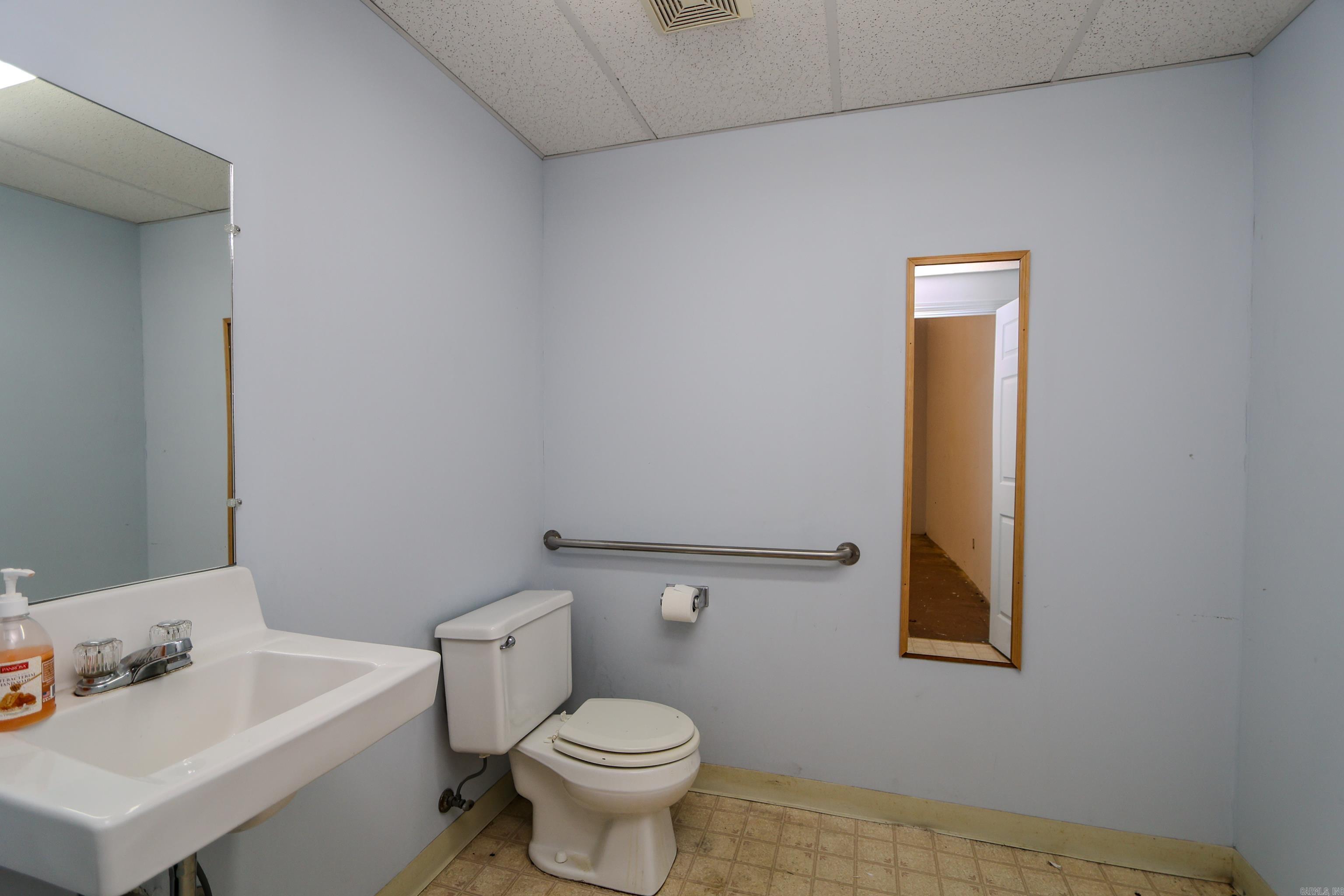 1723 W KINGSHIGHWAY STE 5 PARAGOULD PLAZA STE 5 Paragould, AR