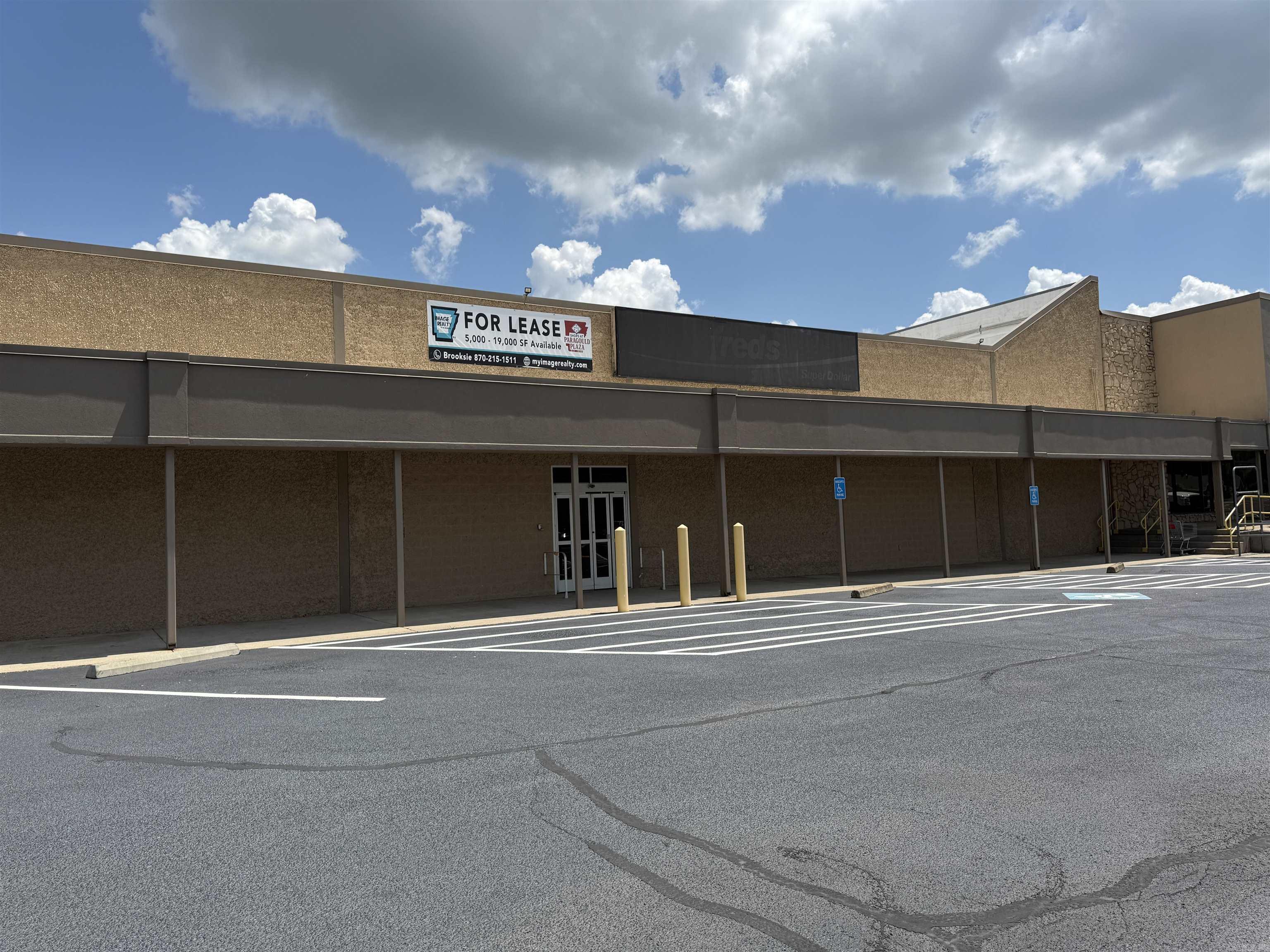 1723 W KINGSHIGHWAY STE 4 PARAGOULD PLAZA STE 4 Paragould, AR