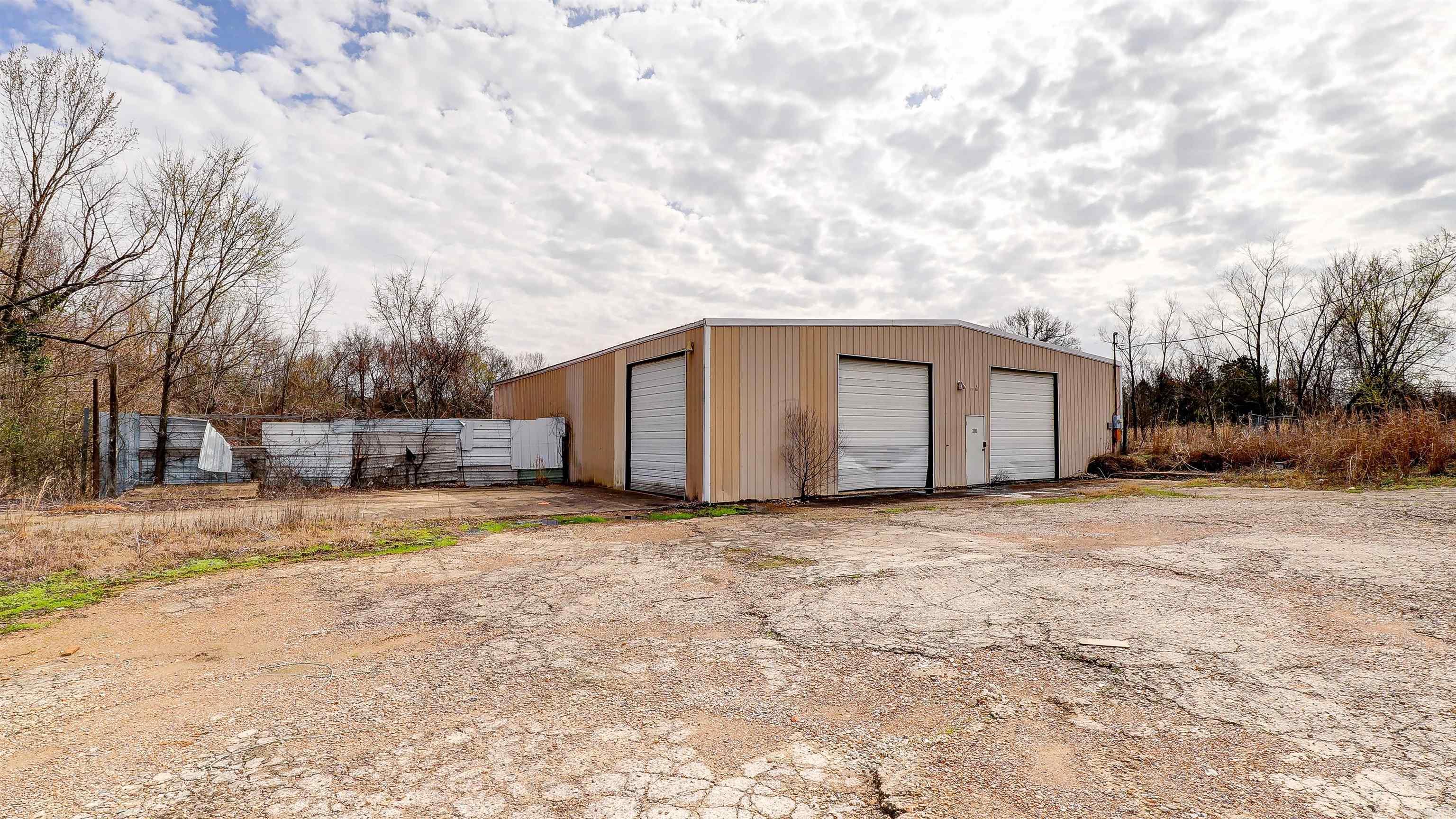 210 N Oats  Texarkana, AR
