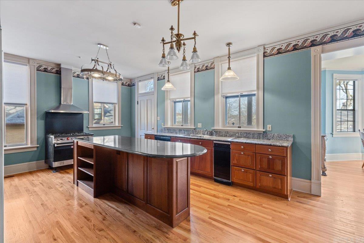 1619 Louisiana Street  Little Rock, AR