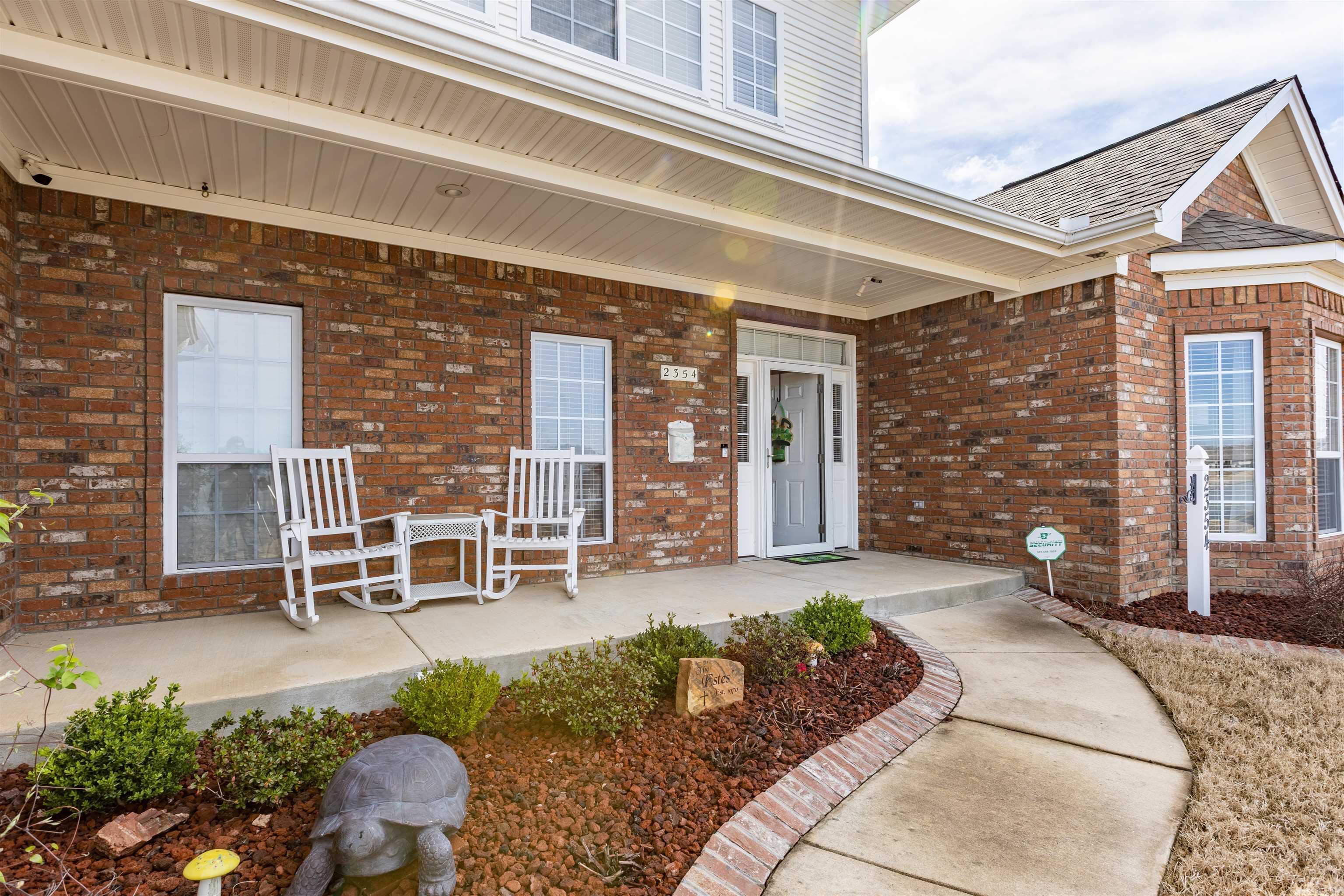 2354 Lakewood Circle — photo 3