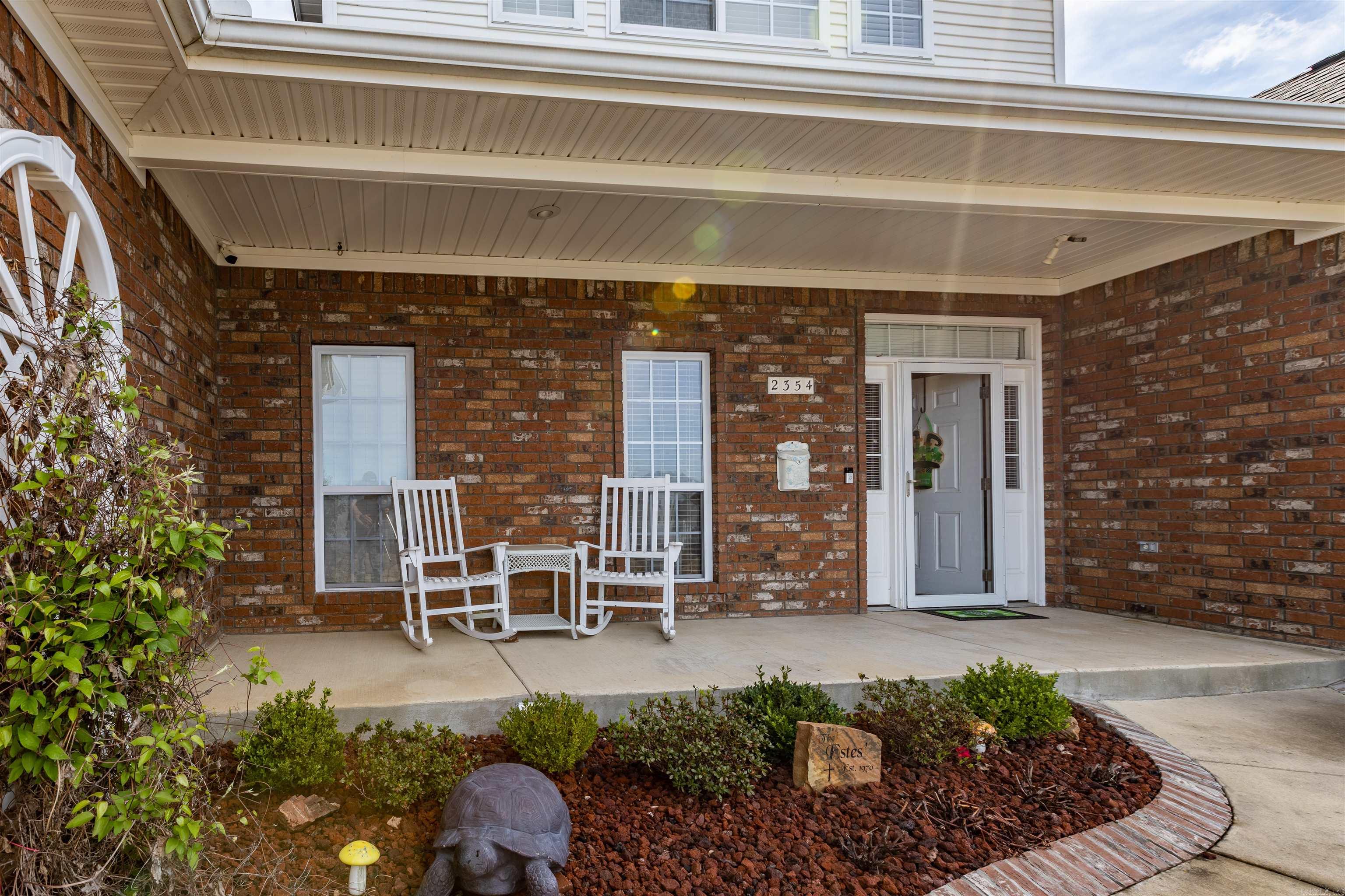 2354 Lakewood Circle — photo 4