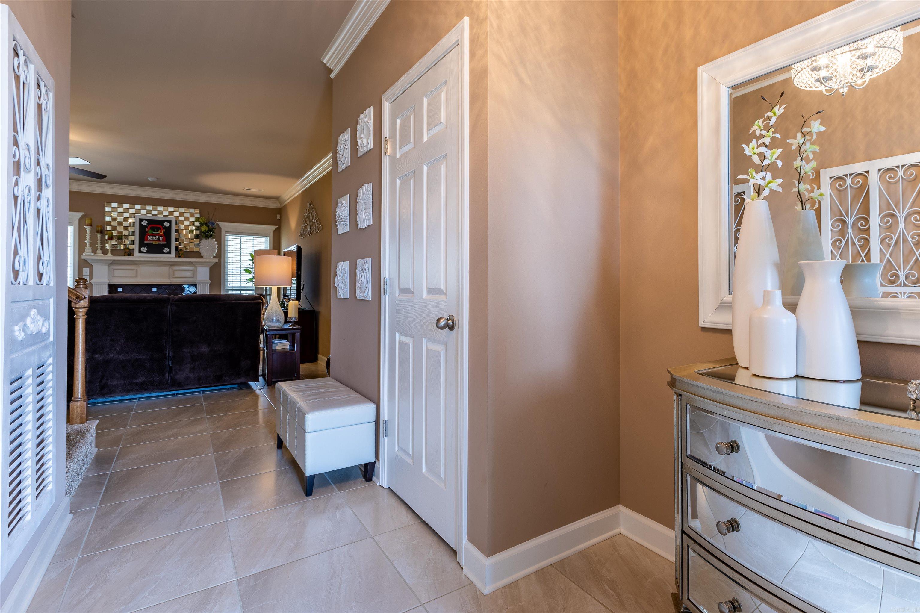 2354 Lakewood Circle — photo 5