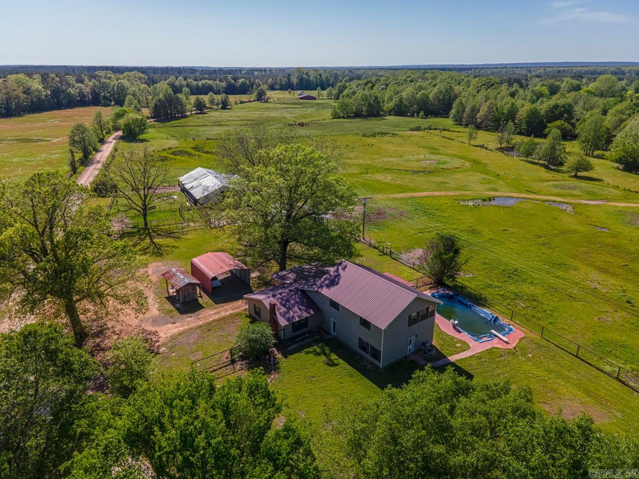 1596 Joan Trail