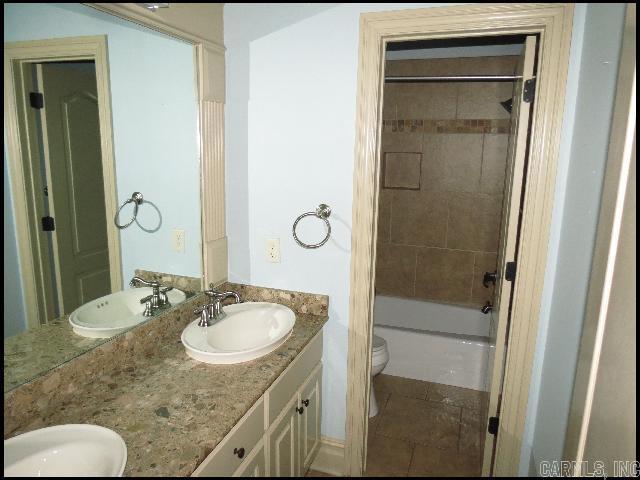 21 Commentry  Little Rock, AR