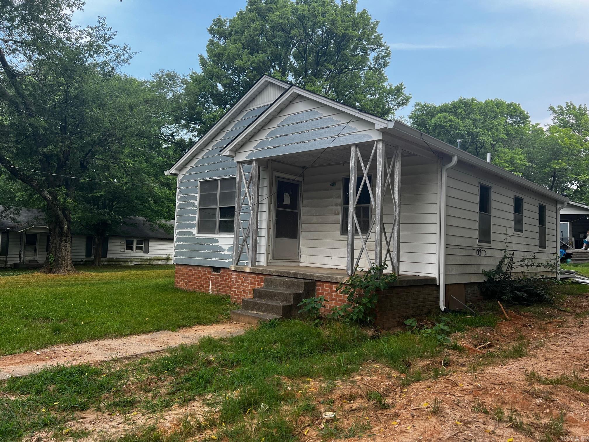 915 W Sevier Street — photo 2