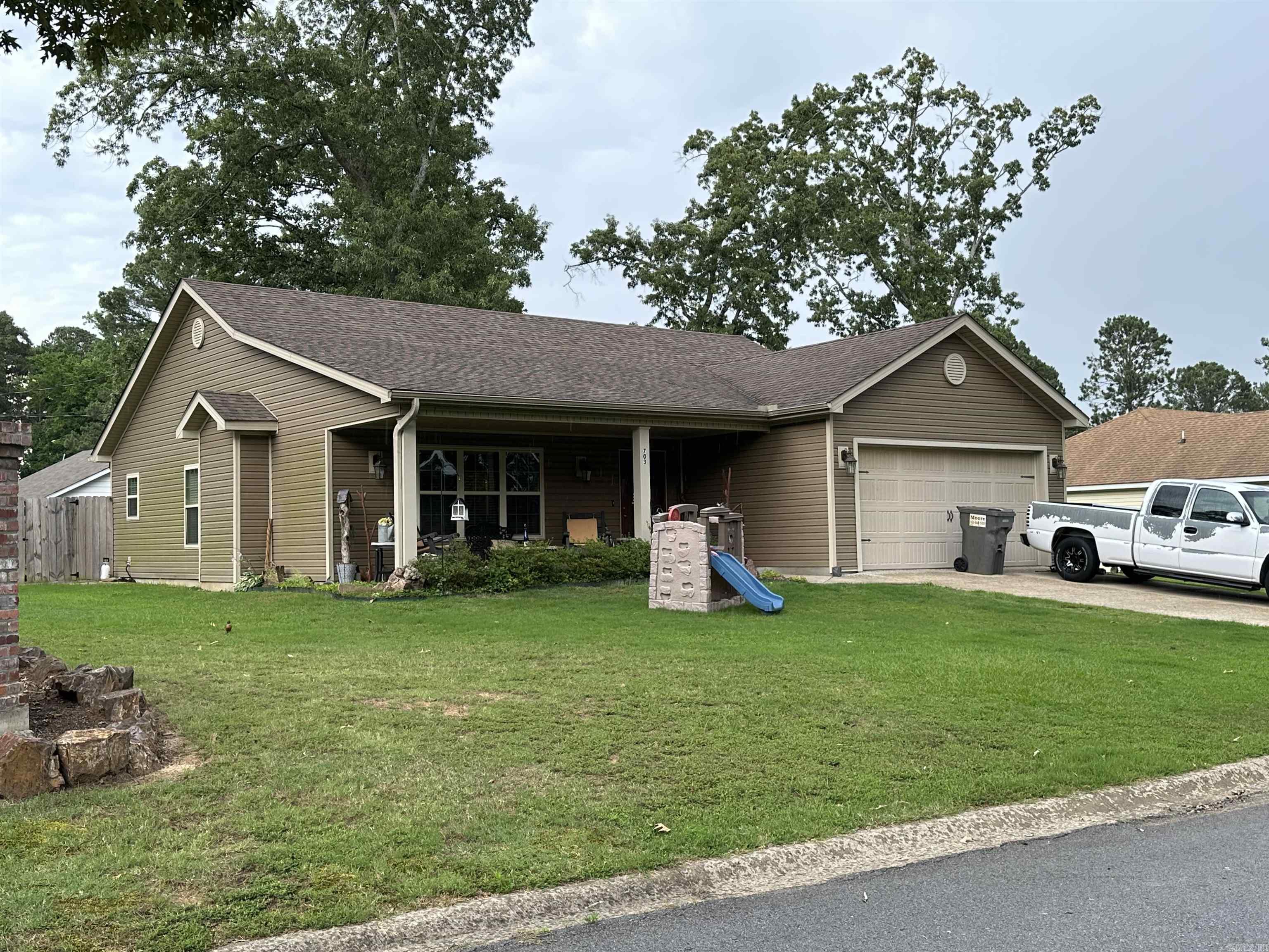 703 Edgemoor Terrace