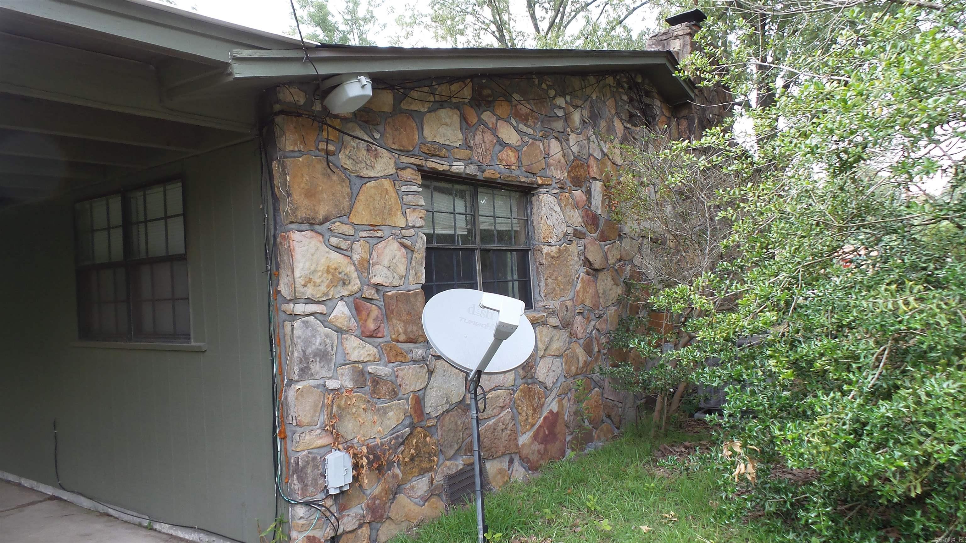 6406 Sheridan rd  White Hall, AR