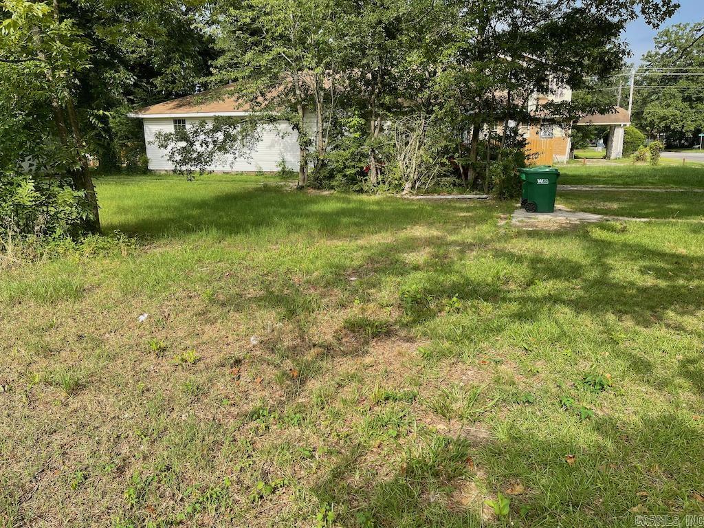 1000 W 22nd Ave  Pine Bluff, AR