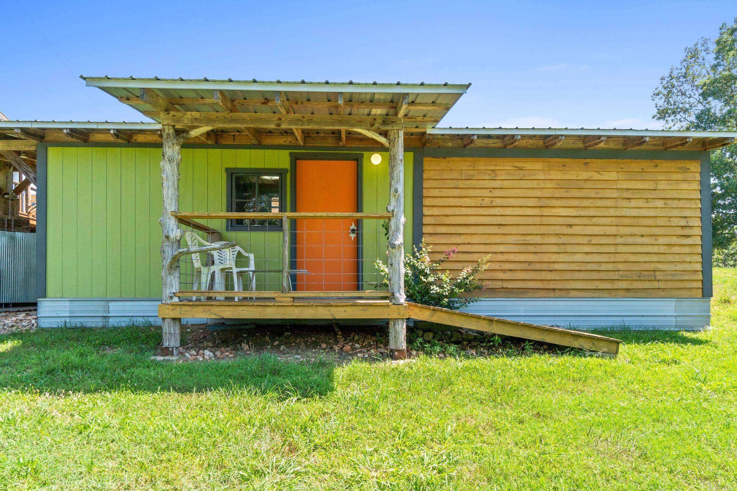 2115 Schnauzer Lane Harriet, AR 72639