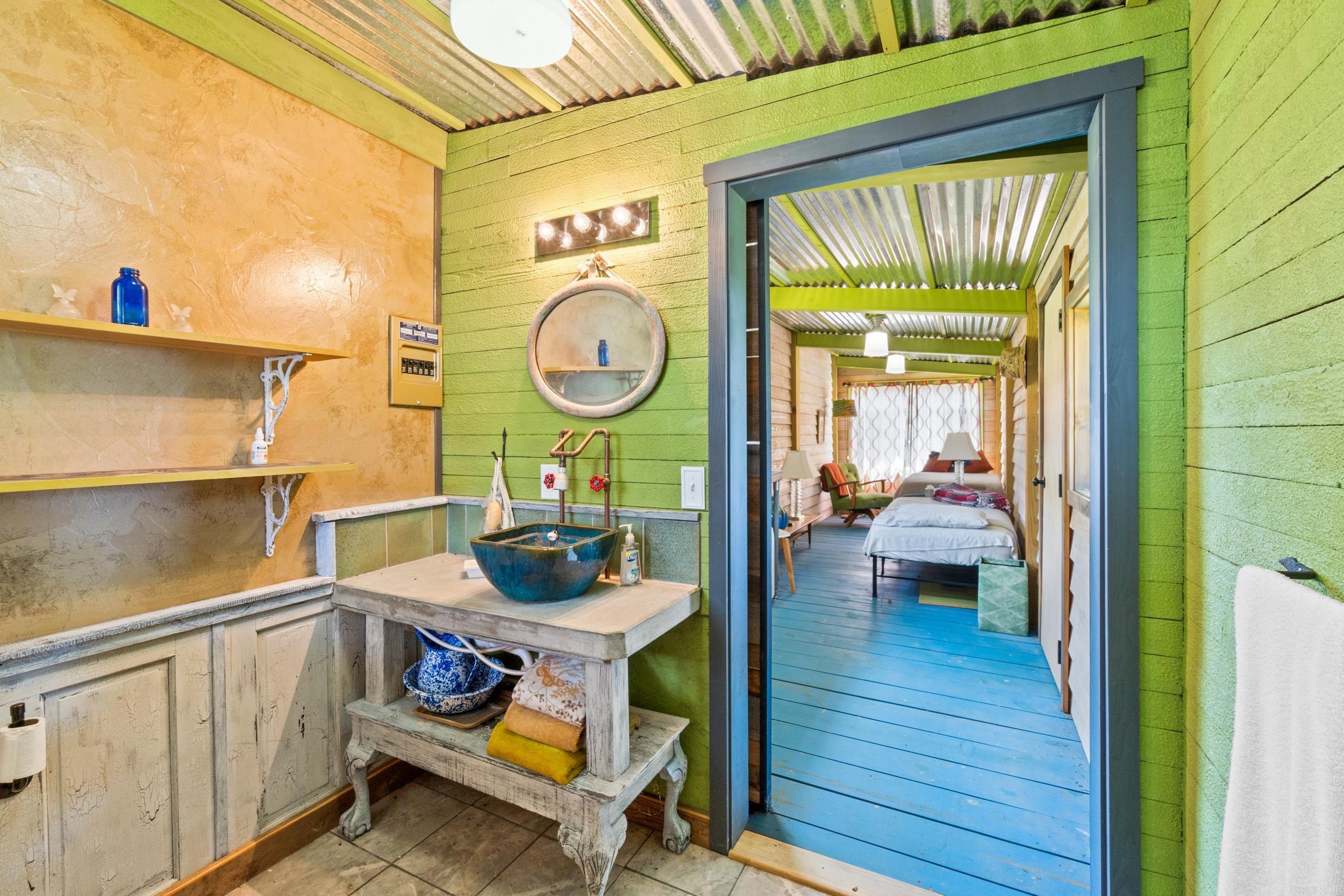 2115 Schnauzer Lane Harriet, AR 72639