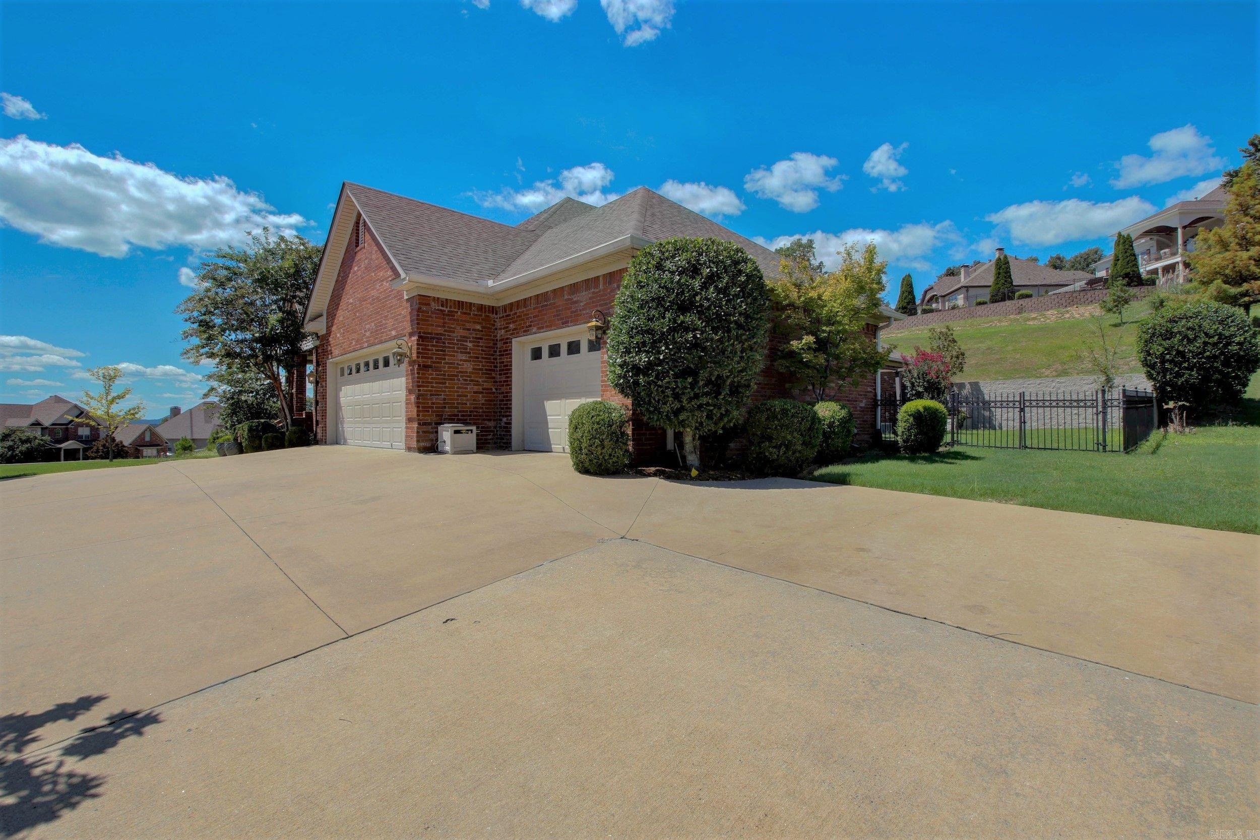108 Oneida Way — photo 4
