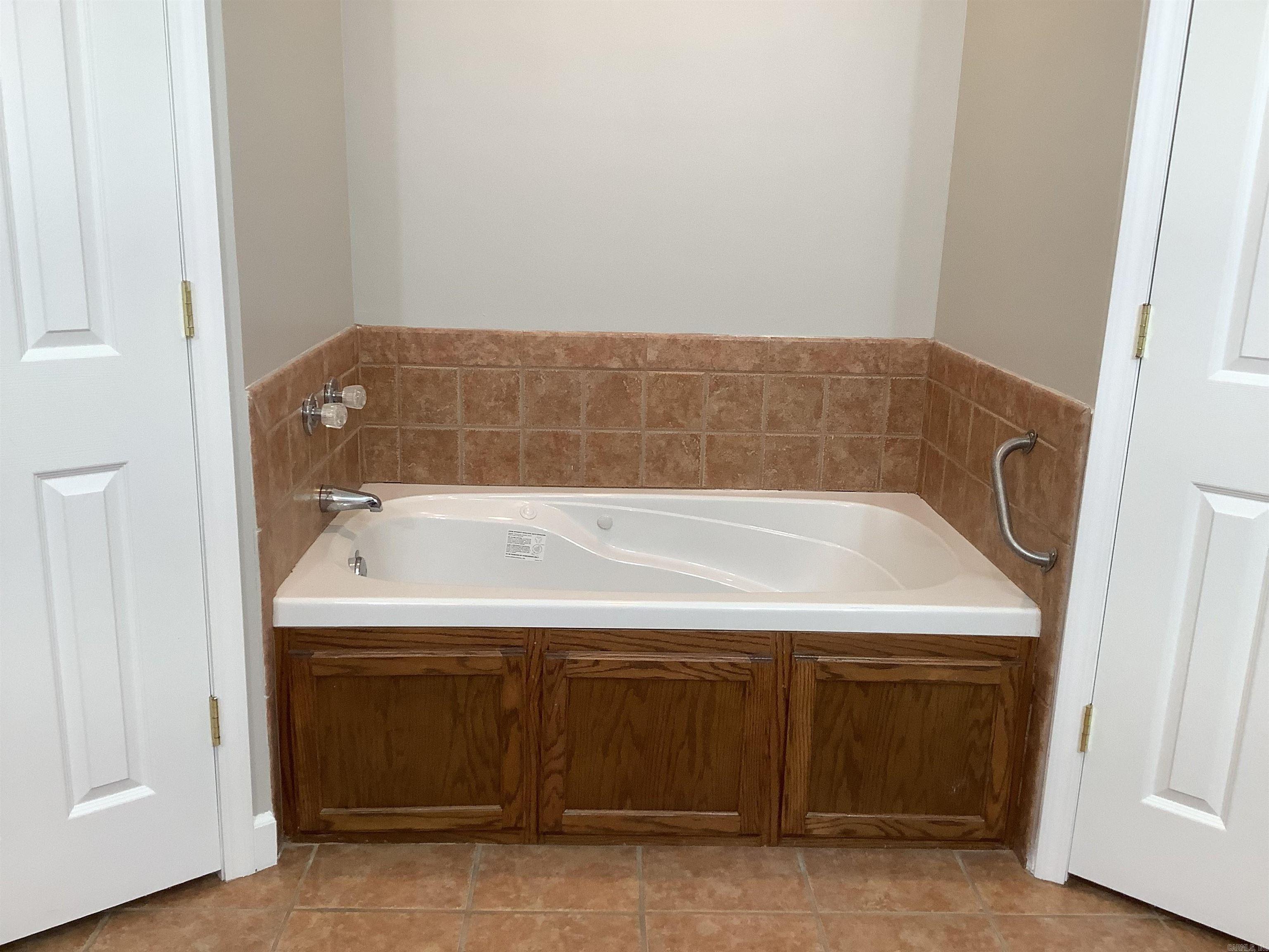 1913 N Twelfth Street  Augusta, AR