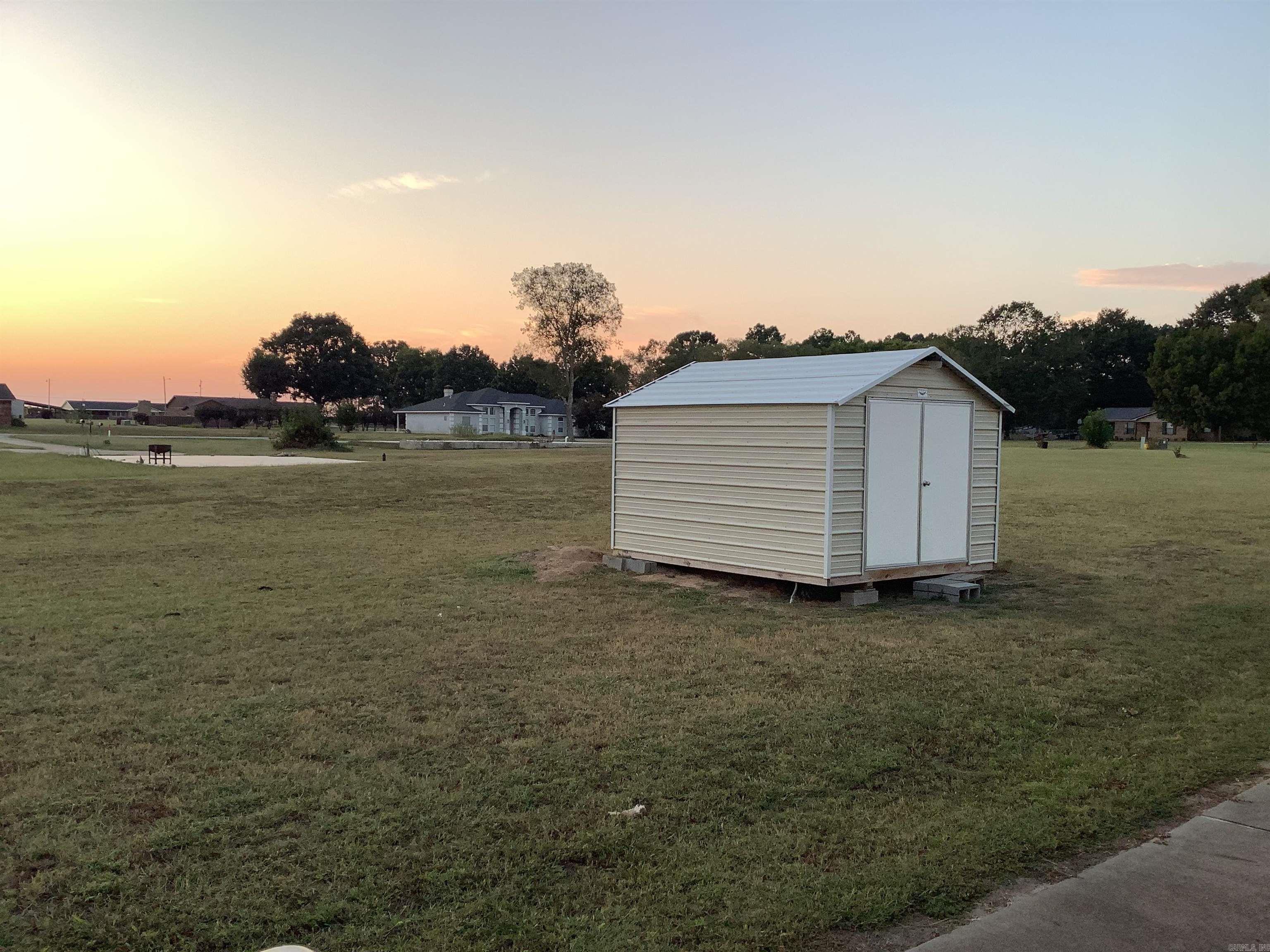 1913 N Twelfth Street  Augusta, AR