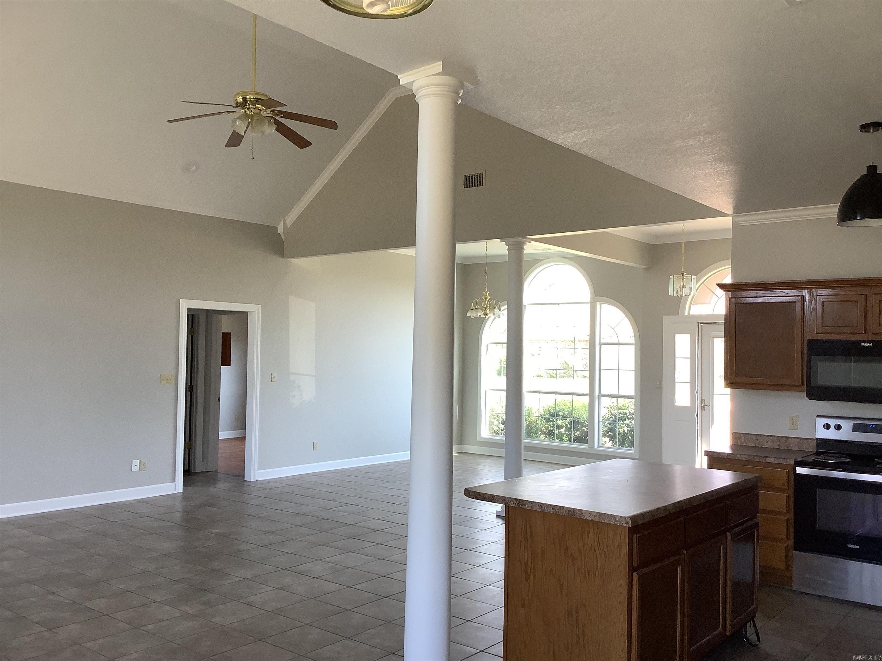 1913 N Twelfth Street  Augusta, AR