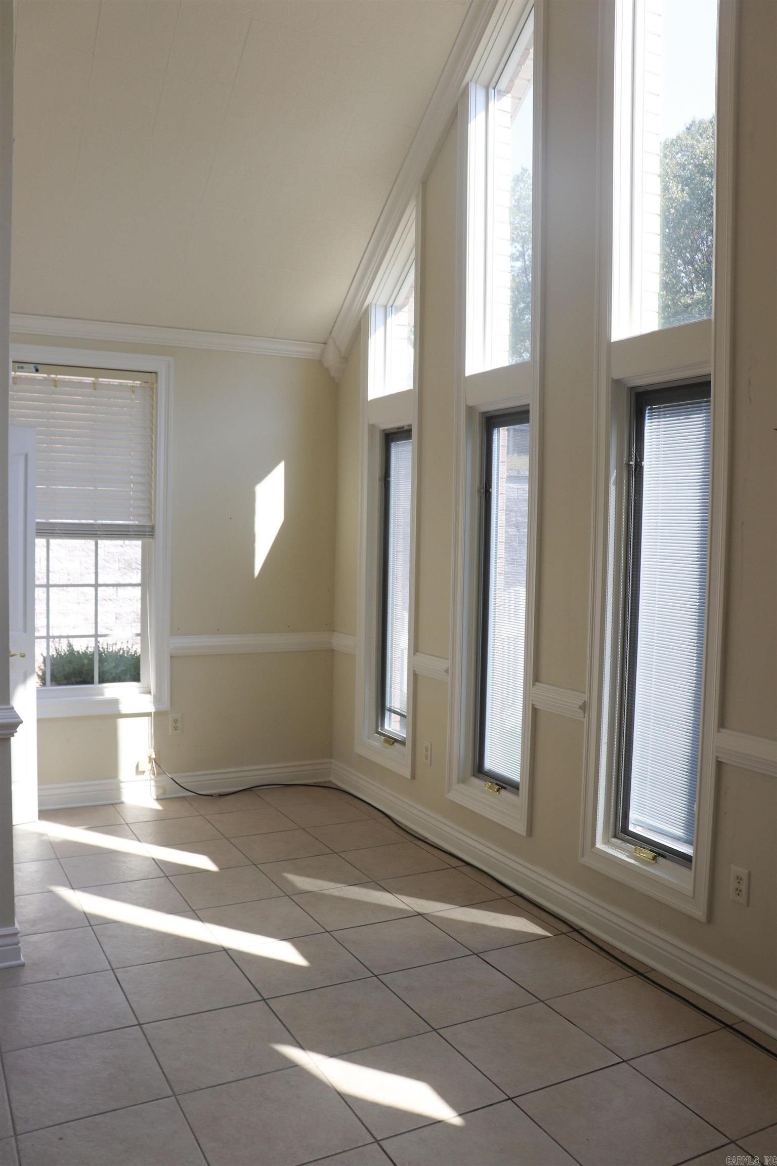 2121 Lakewood Drive Piggott, AR 72454