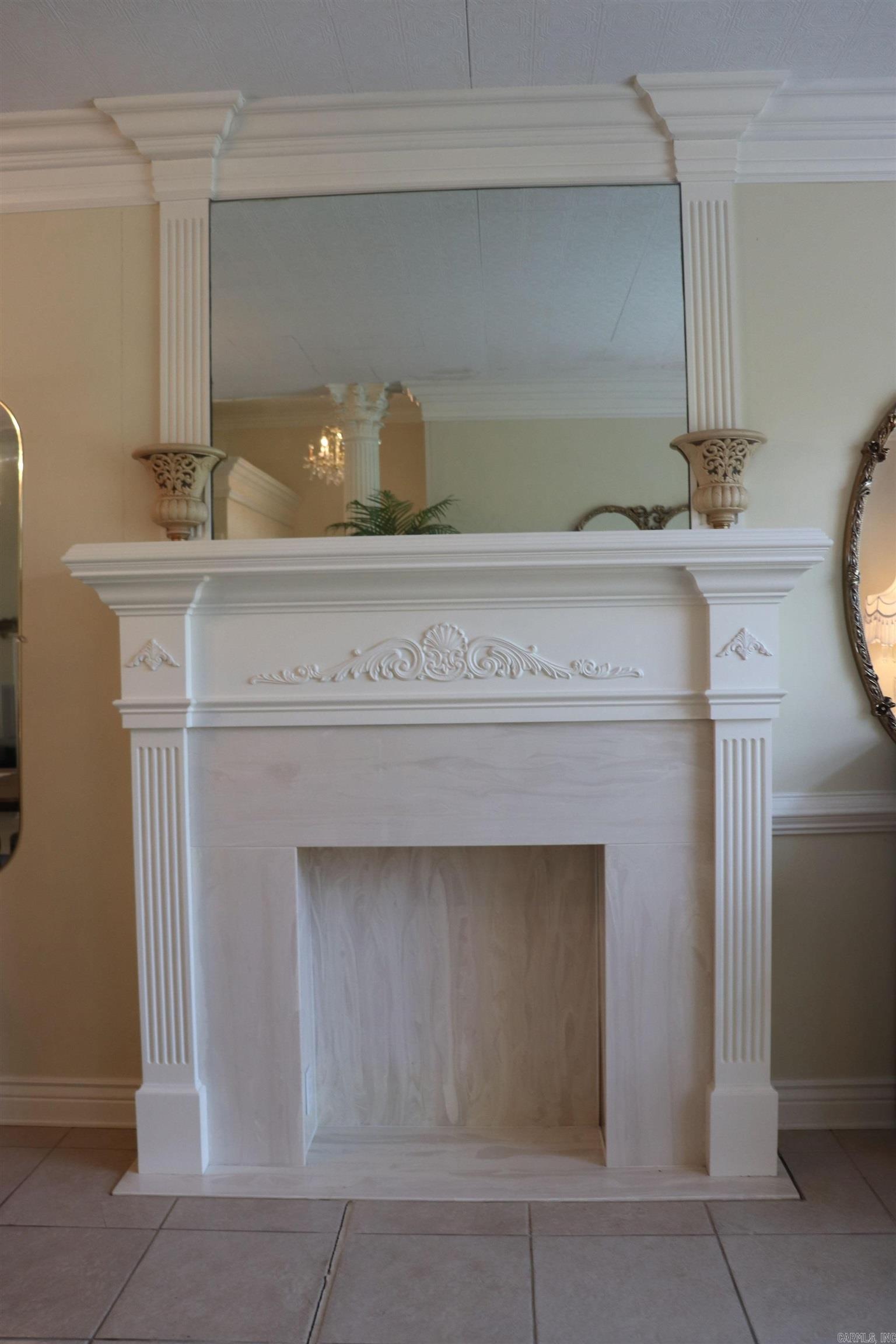 2121 Lakewood Drive Piggott, AR 72454