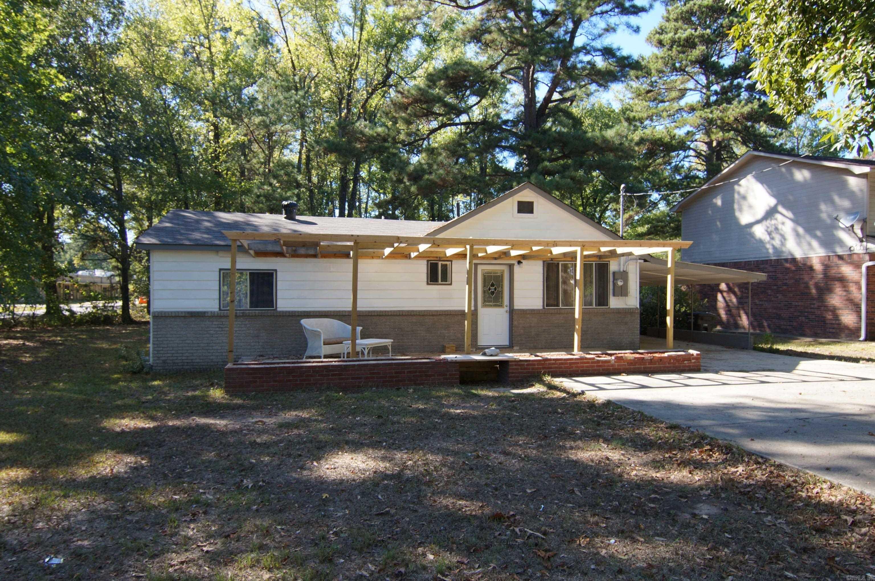 2108 Northeastern Avenue — photo 2