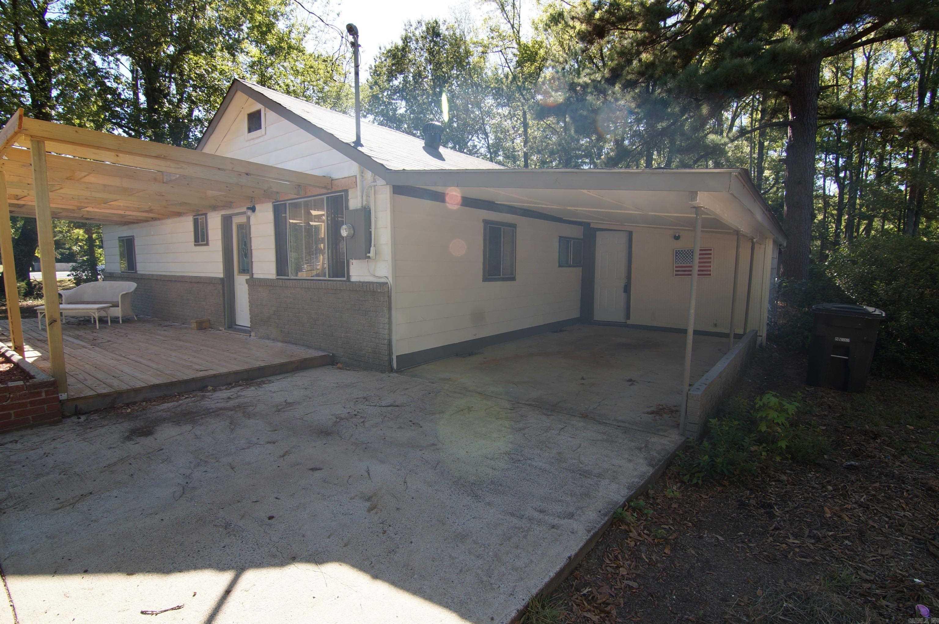 2108 Northeastern Avenue — photo 3