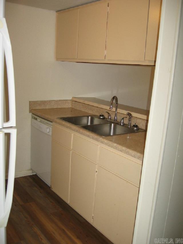 601 Dave Creek  Fairfield Bay, AR