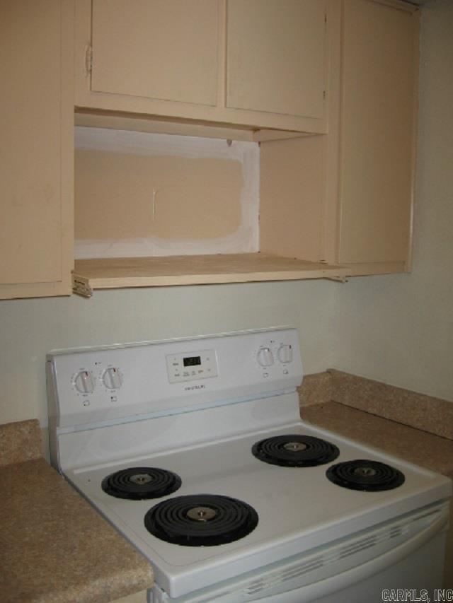 601 Dave Creek  Fairfield Bay, AR