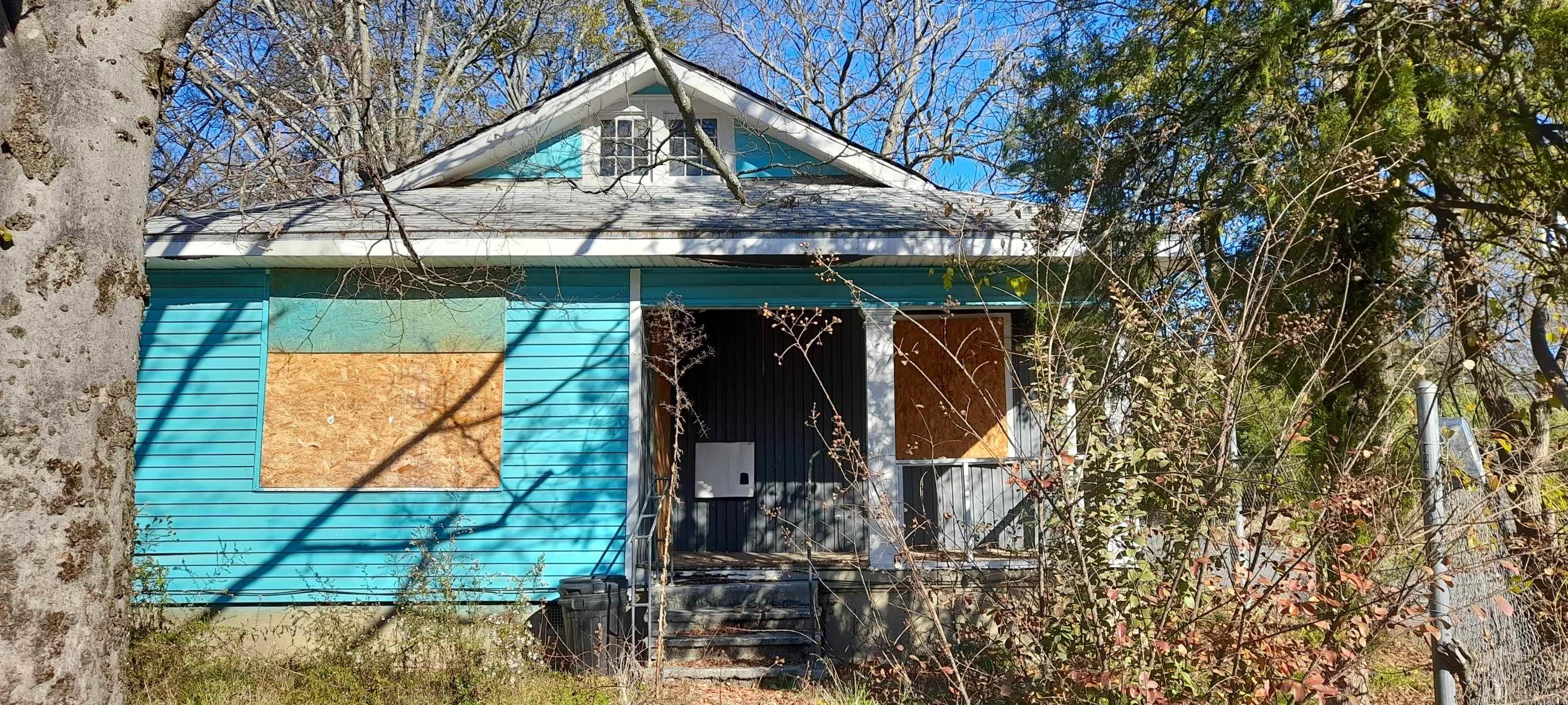 4300 W 26th Street — exterior