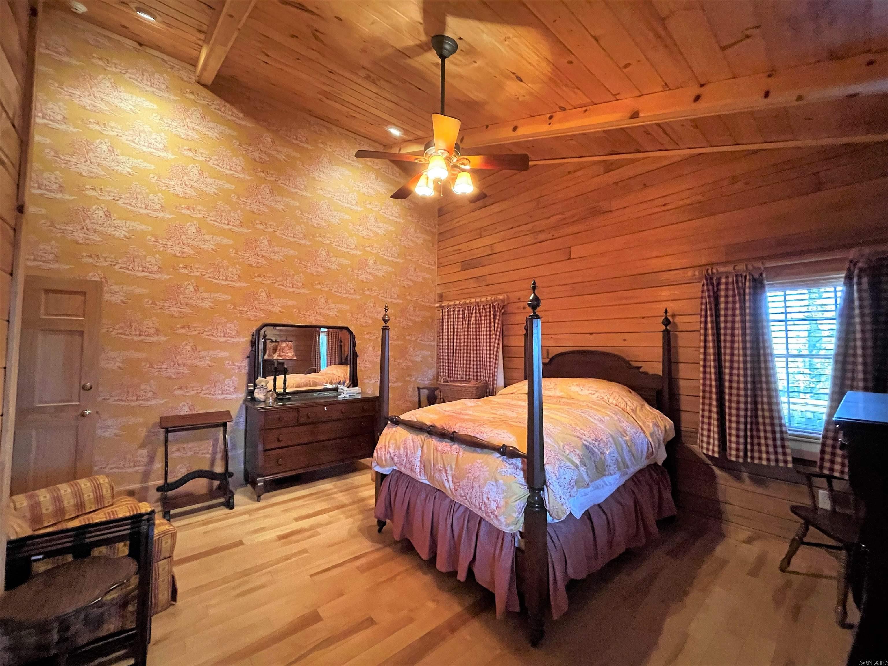319 Salmon Lane Watson, OK 74963