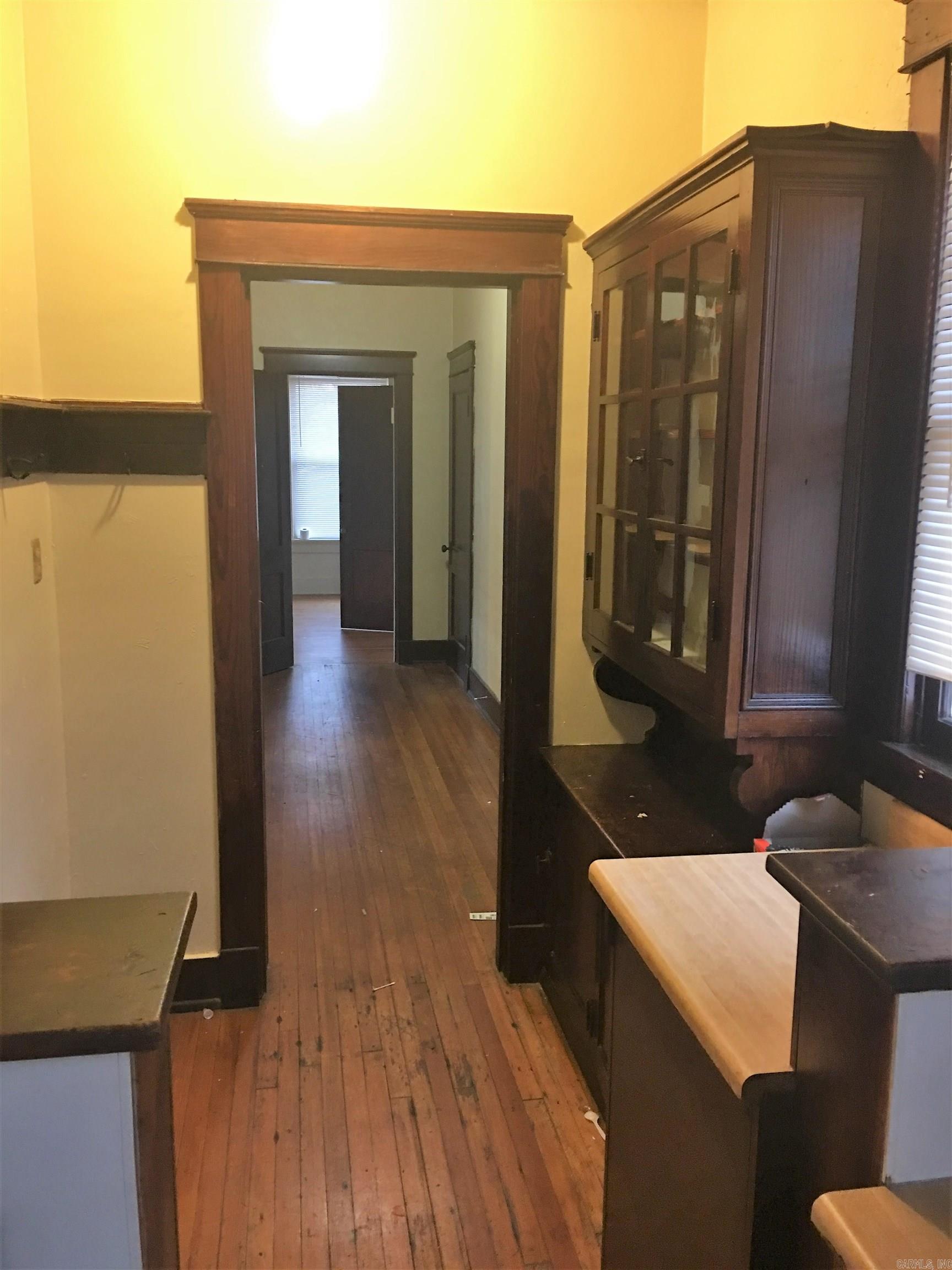 2216 S Izard  Little Rock, AR