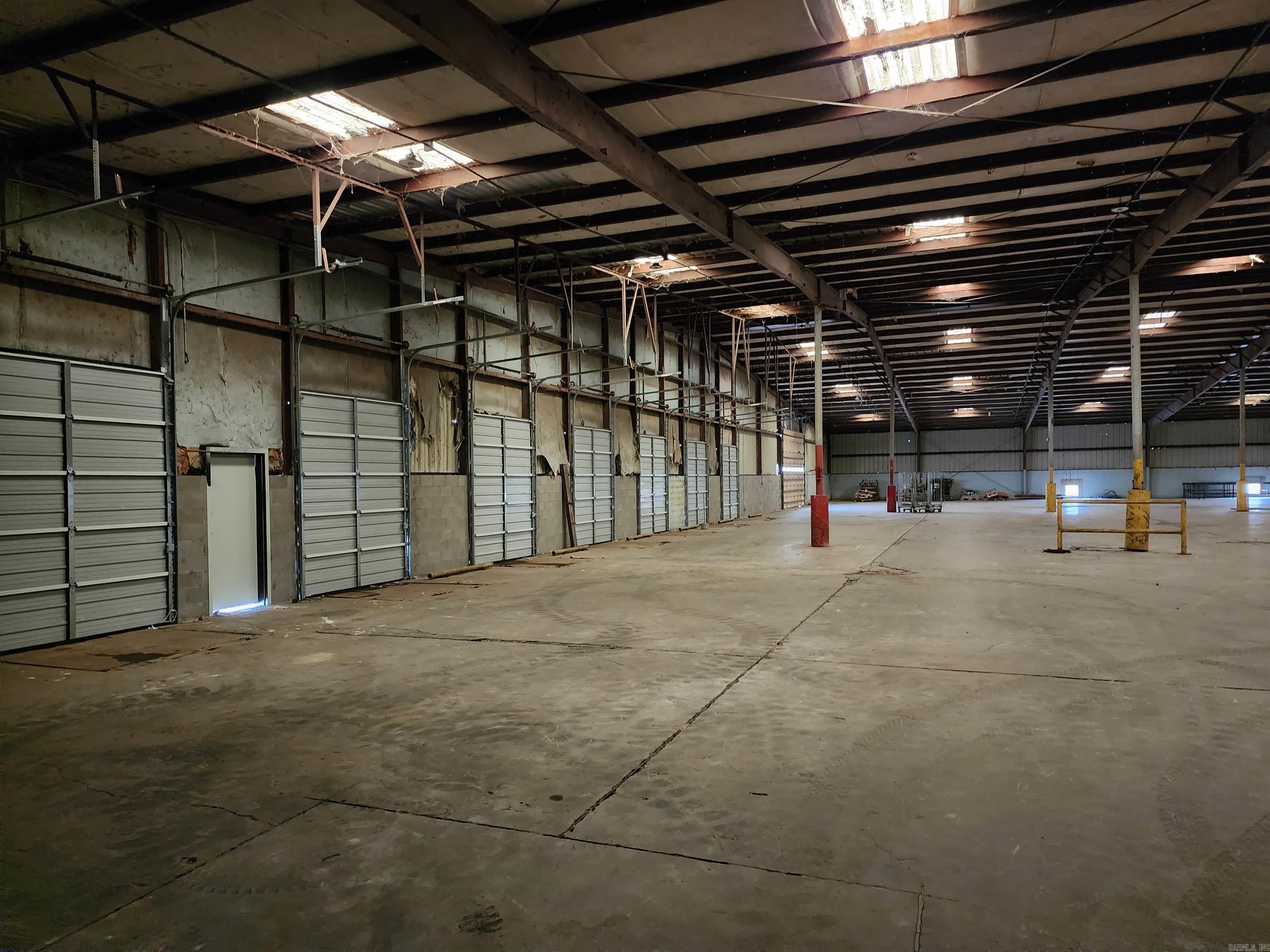 7301 Victory  Newport, AR