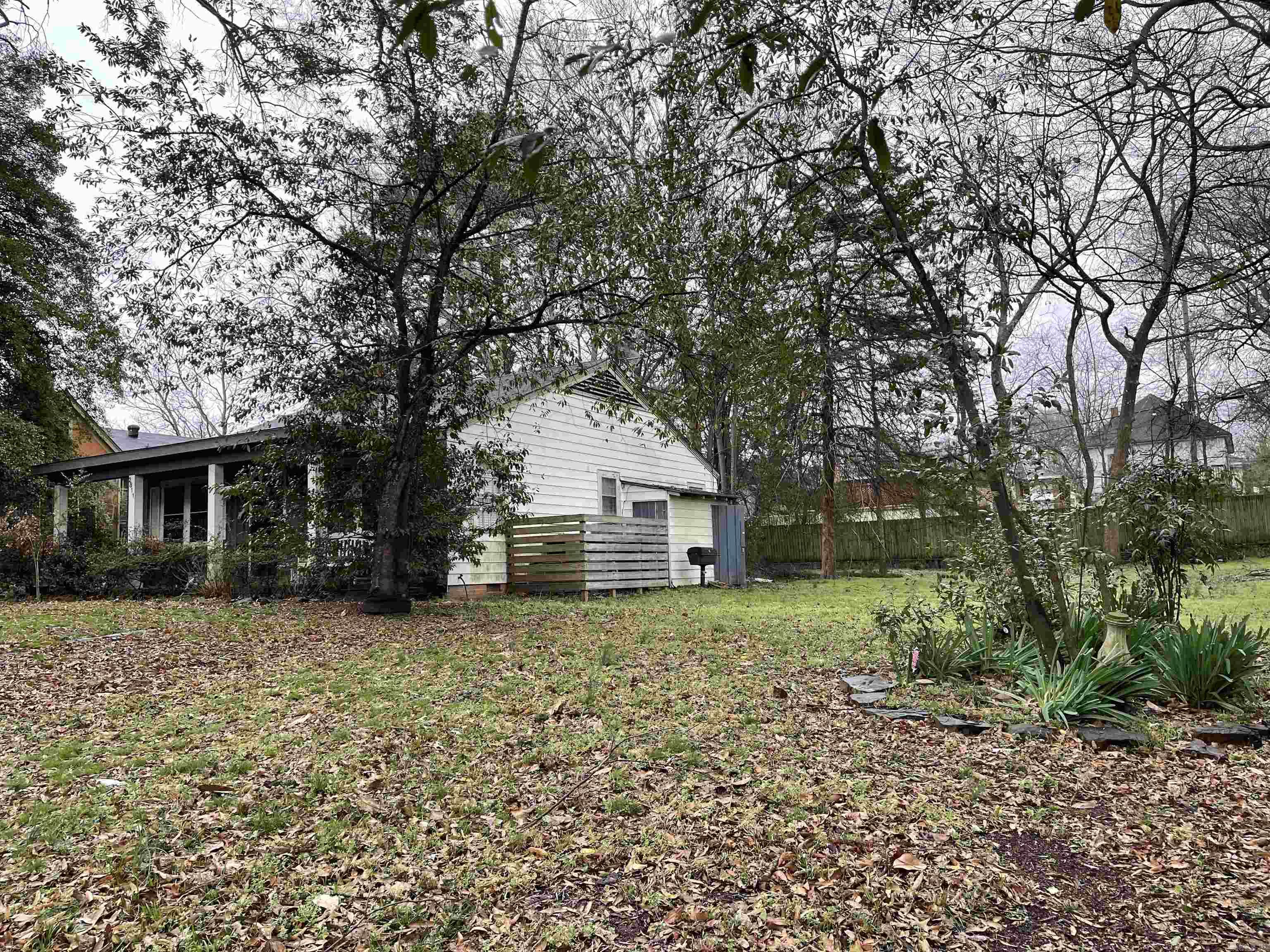 2811 S. Chester St. — photo 3