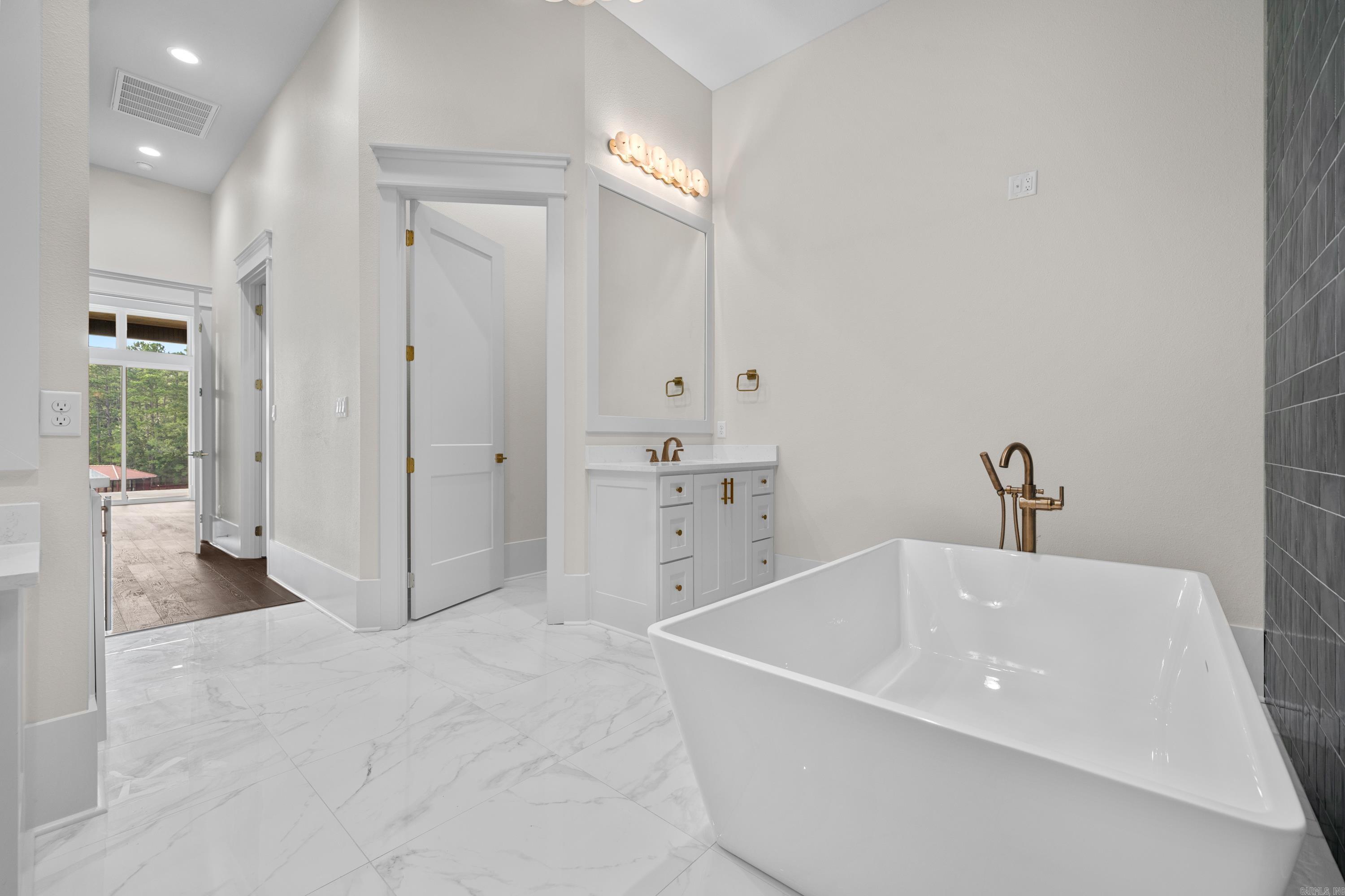 150 Cardinal Court Hot Springs, AR 71913