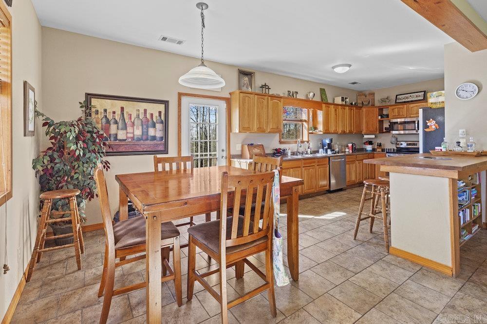 6847 Hwy 14 Harriet, AR 72639