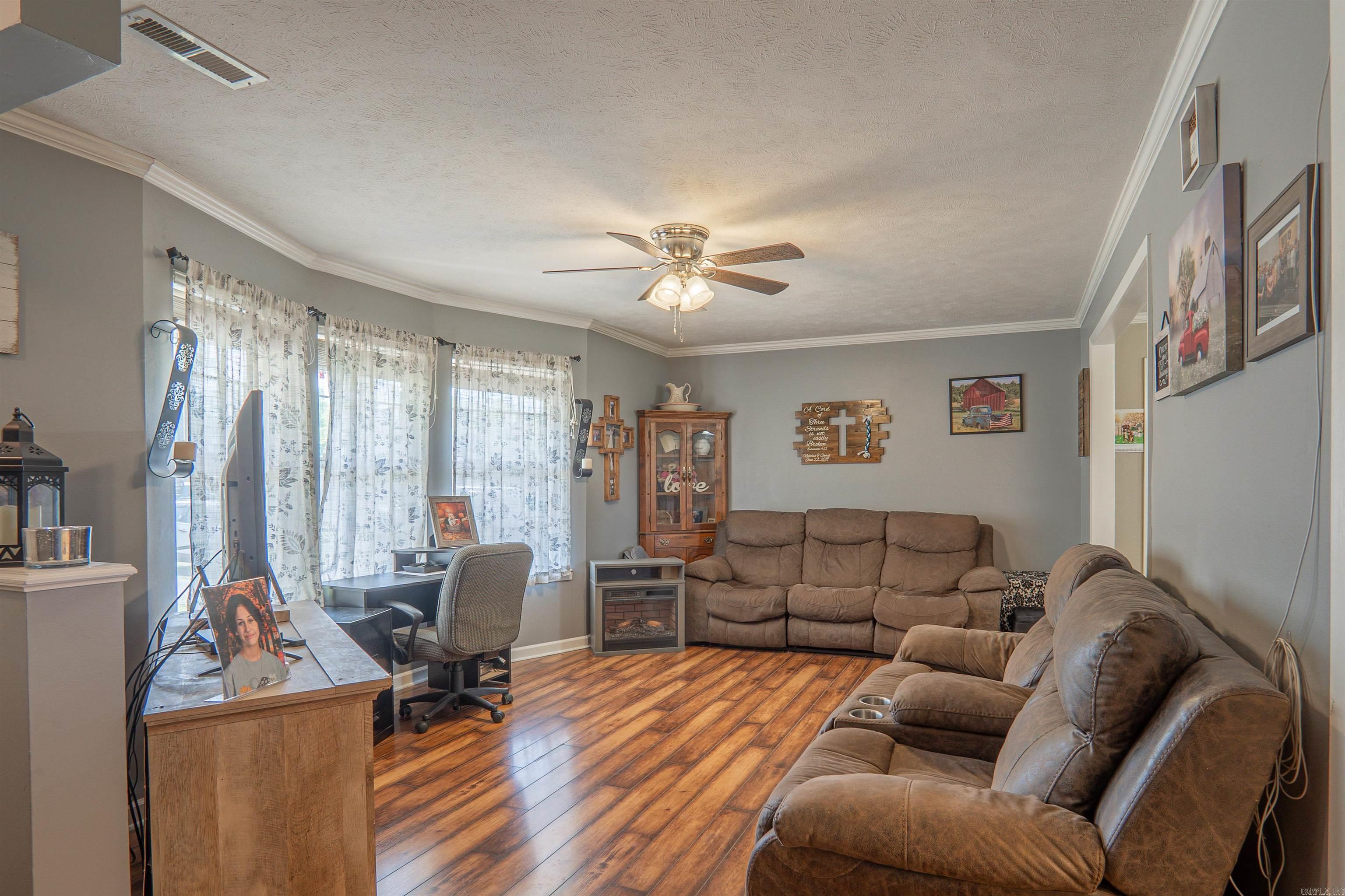 546 Davidson Road — photo 3